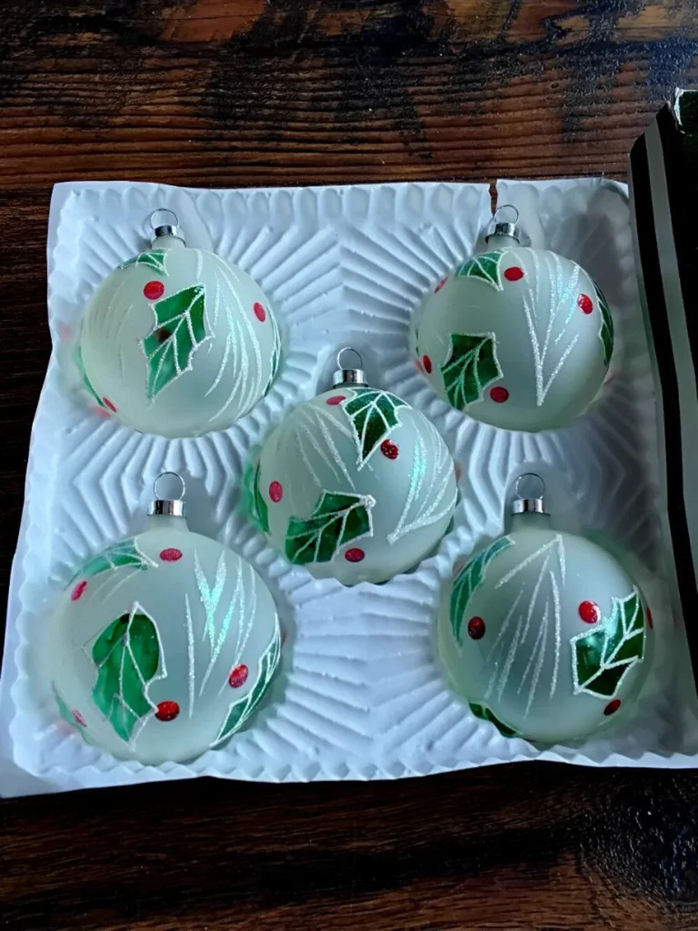 Vintage Holiday Time 5 piece Holly Berry Glass Ornaments